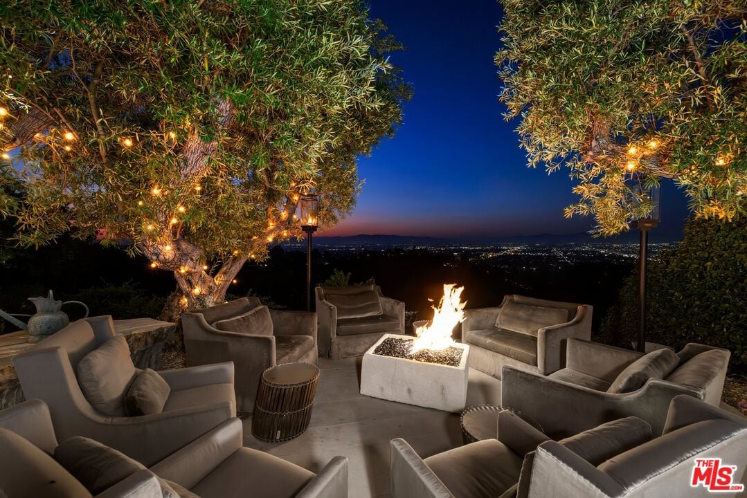 Stone Ridge Ln, 90077