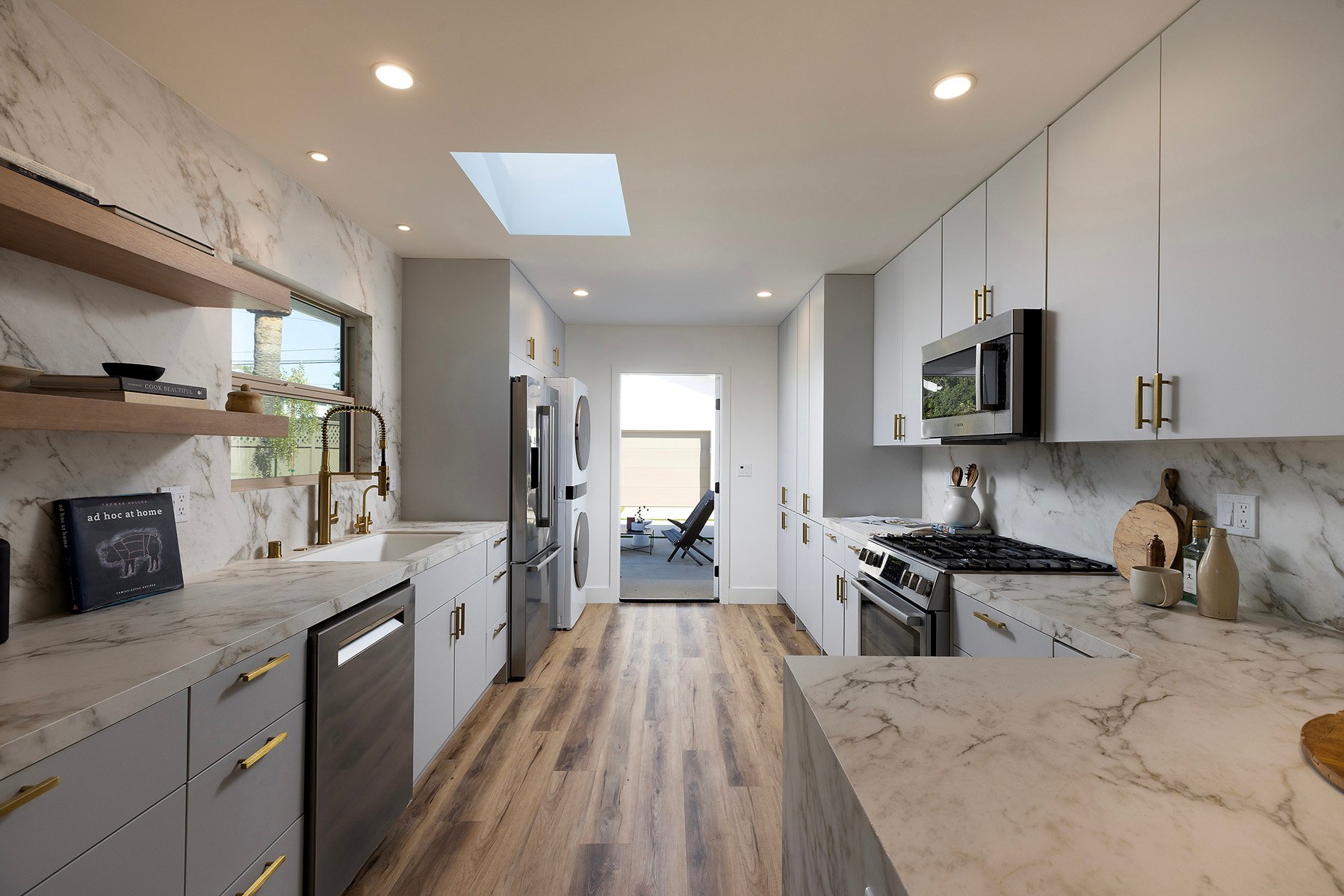 212 E 19th Street
