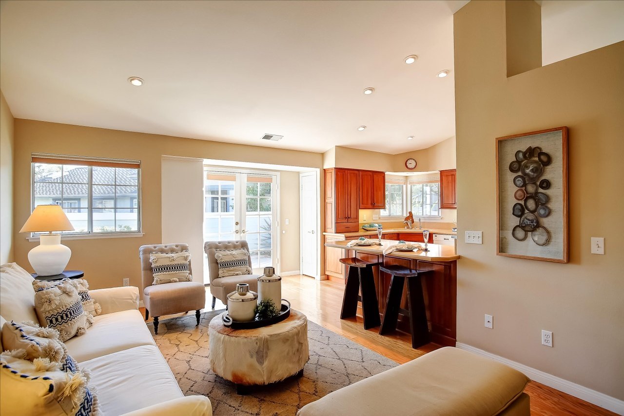 5957 Village Ter Dr