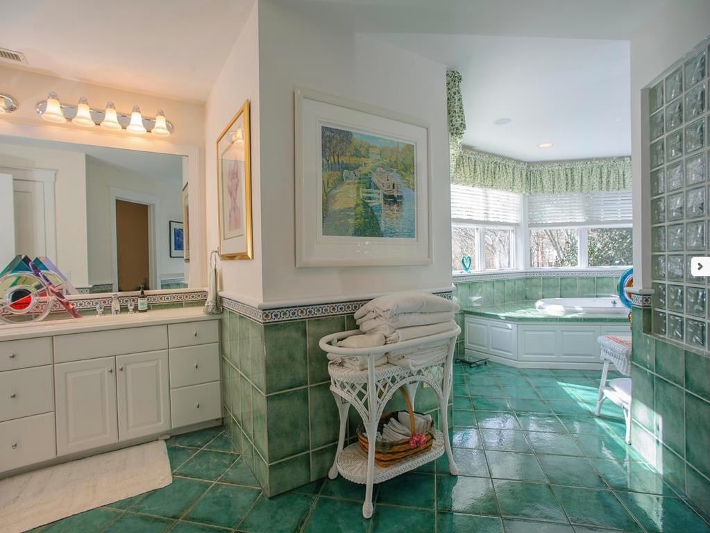 283 Pond Rd
