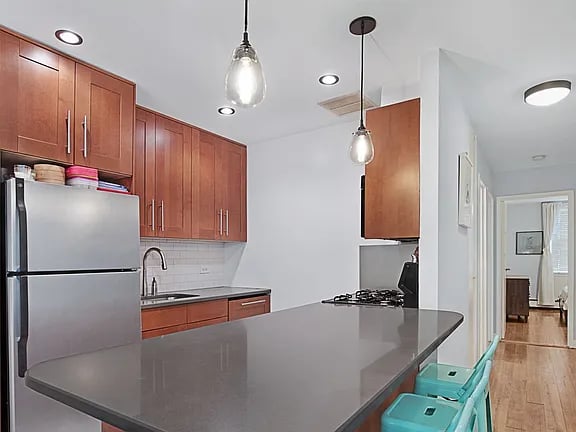 270 Columbia Street 56G