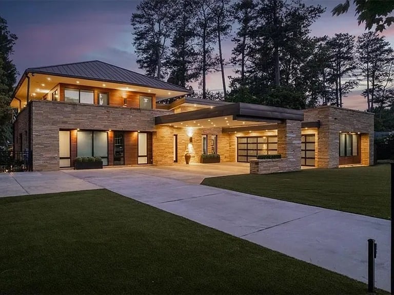 440 Cochran Dr NW