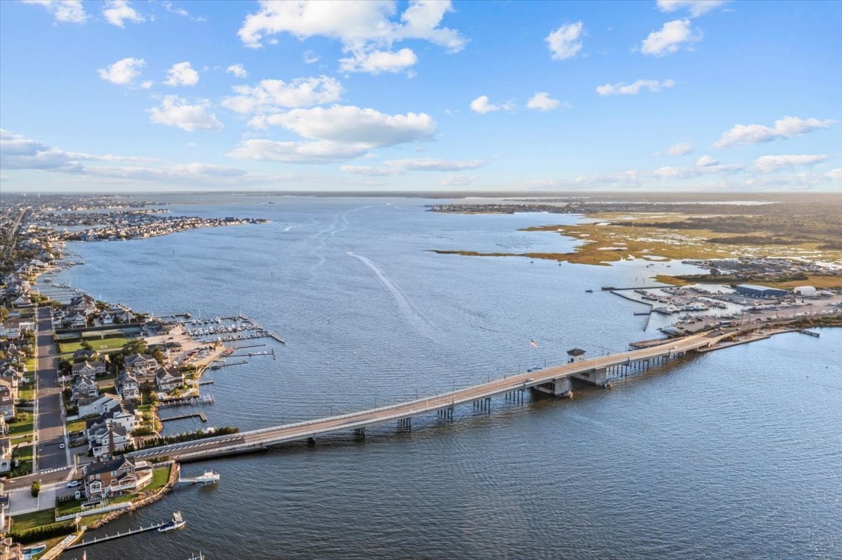 1200 Bay Avenue, Mantoloking