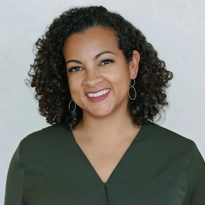 Trish Hylton Berkeley, CA Real Estate Agent Headshot