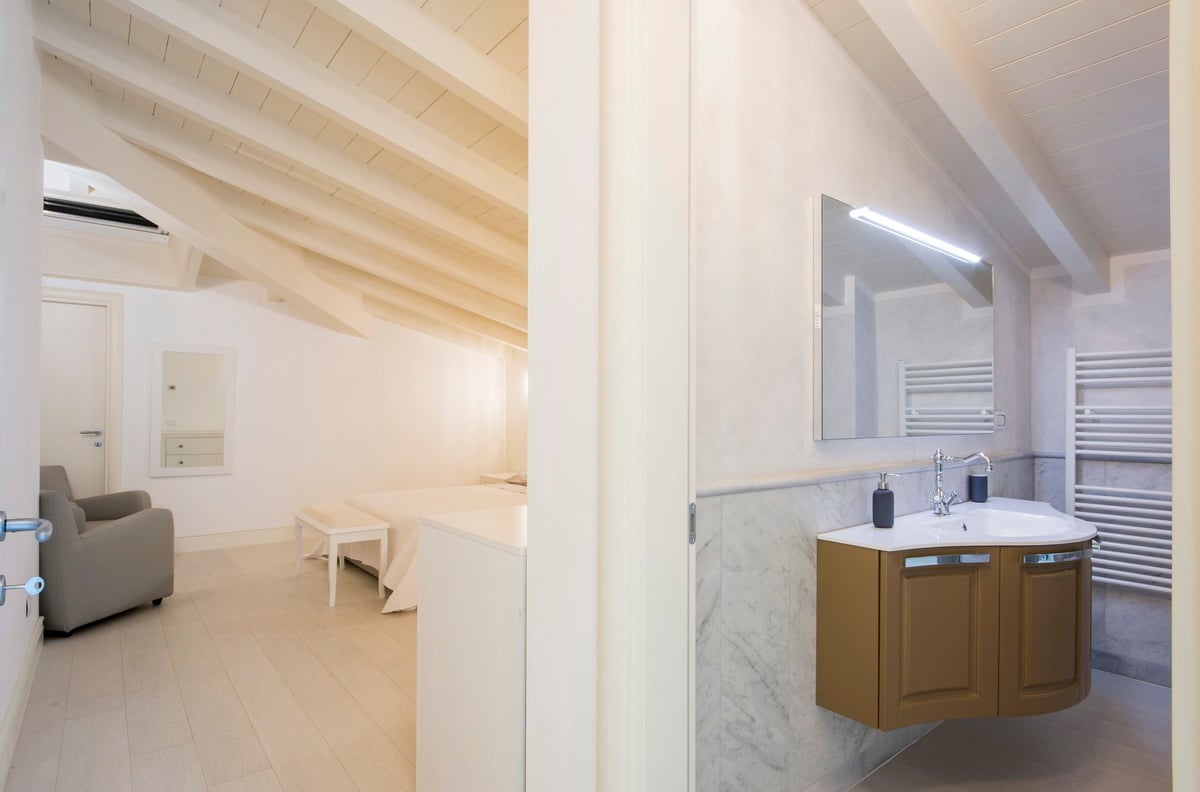 New Luxury Villa with Large Pool and Gardens in Forte dei Marmi