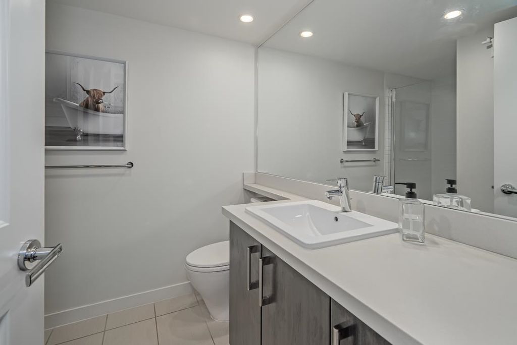 3133 Riverwalk Ave, #318