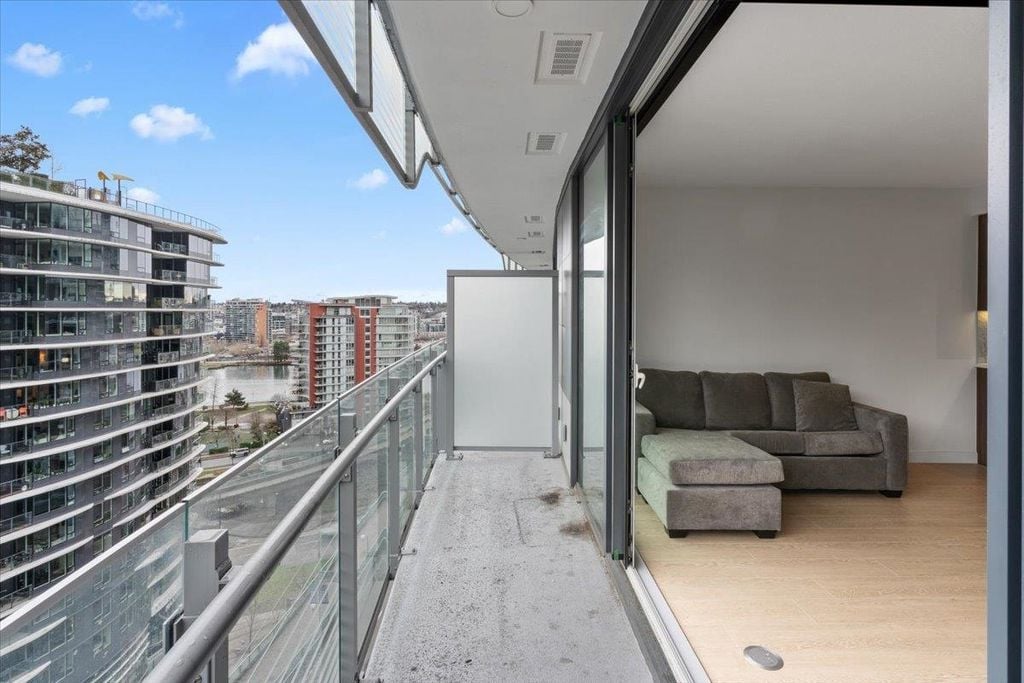 89 Nelson St, #1410