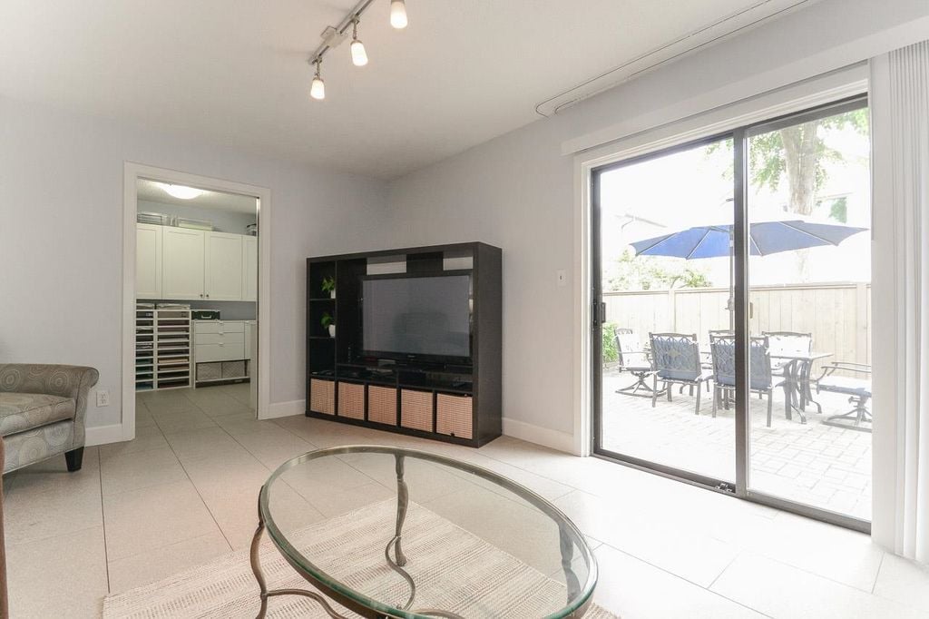 11291 Seventh Ave, #28