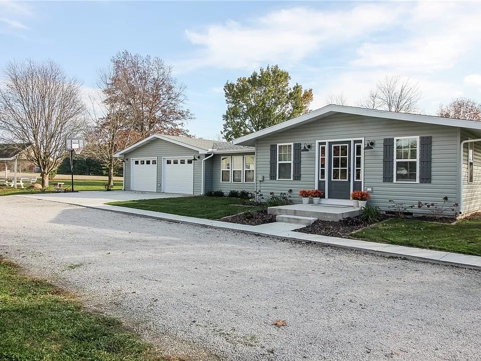 2376 N County Rd 190e