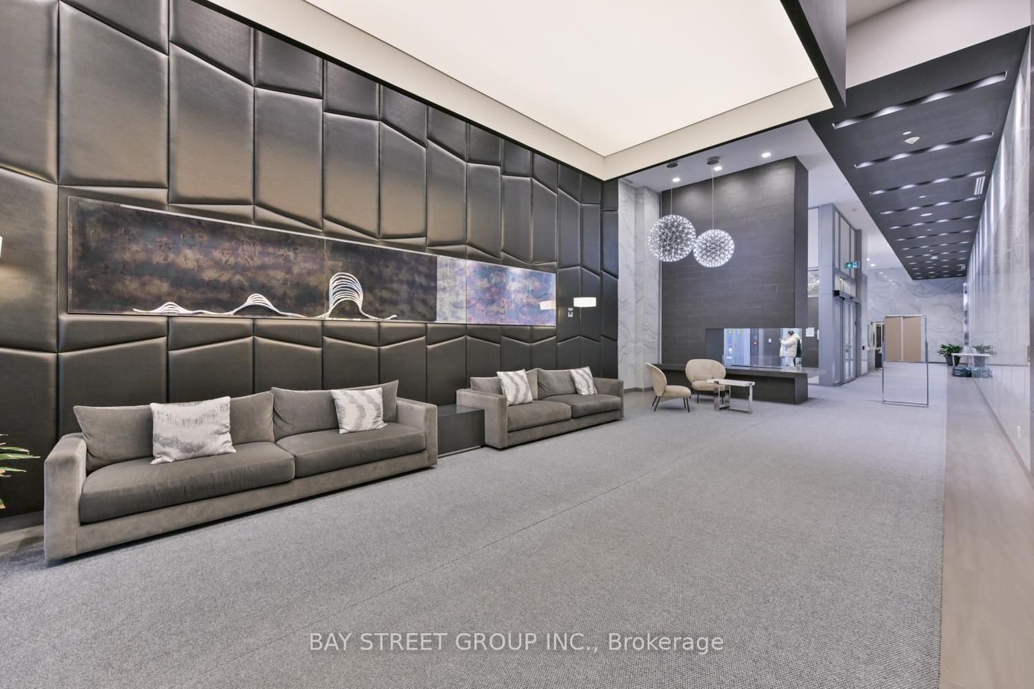 PENTHOUSE IN THE HEART OF NORTH YORK