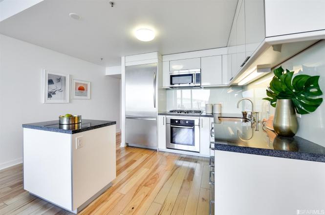 338 Spear Street #17C