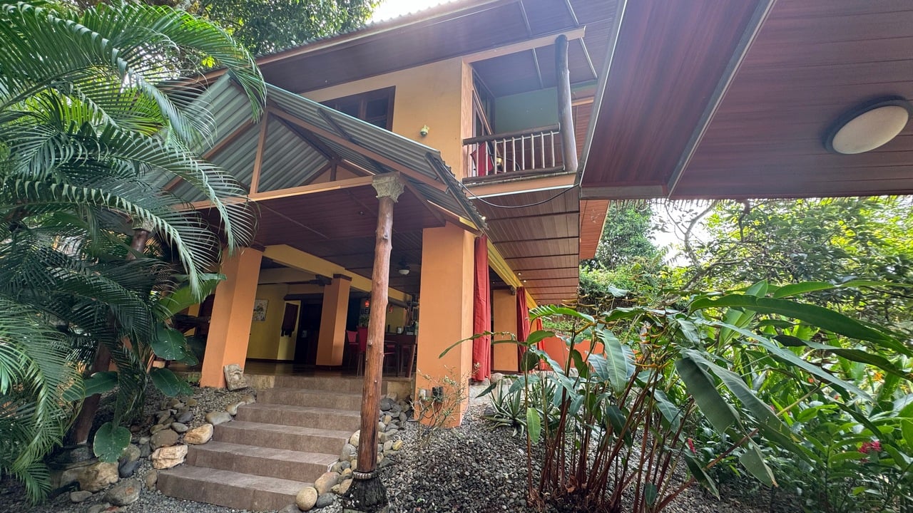 12 Room Hotel in Uvita with Ocean View Expansion Land