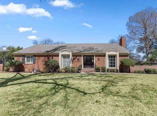 2402 Clayton Lane