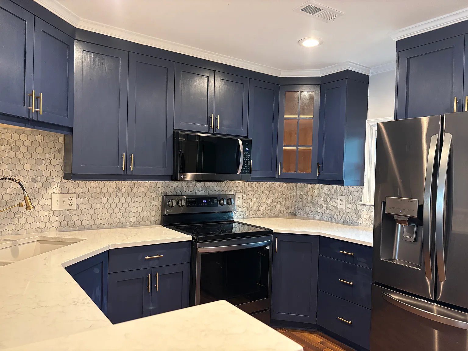 333 Cir Ave APT L