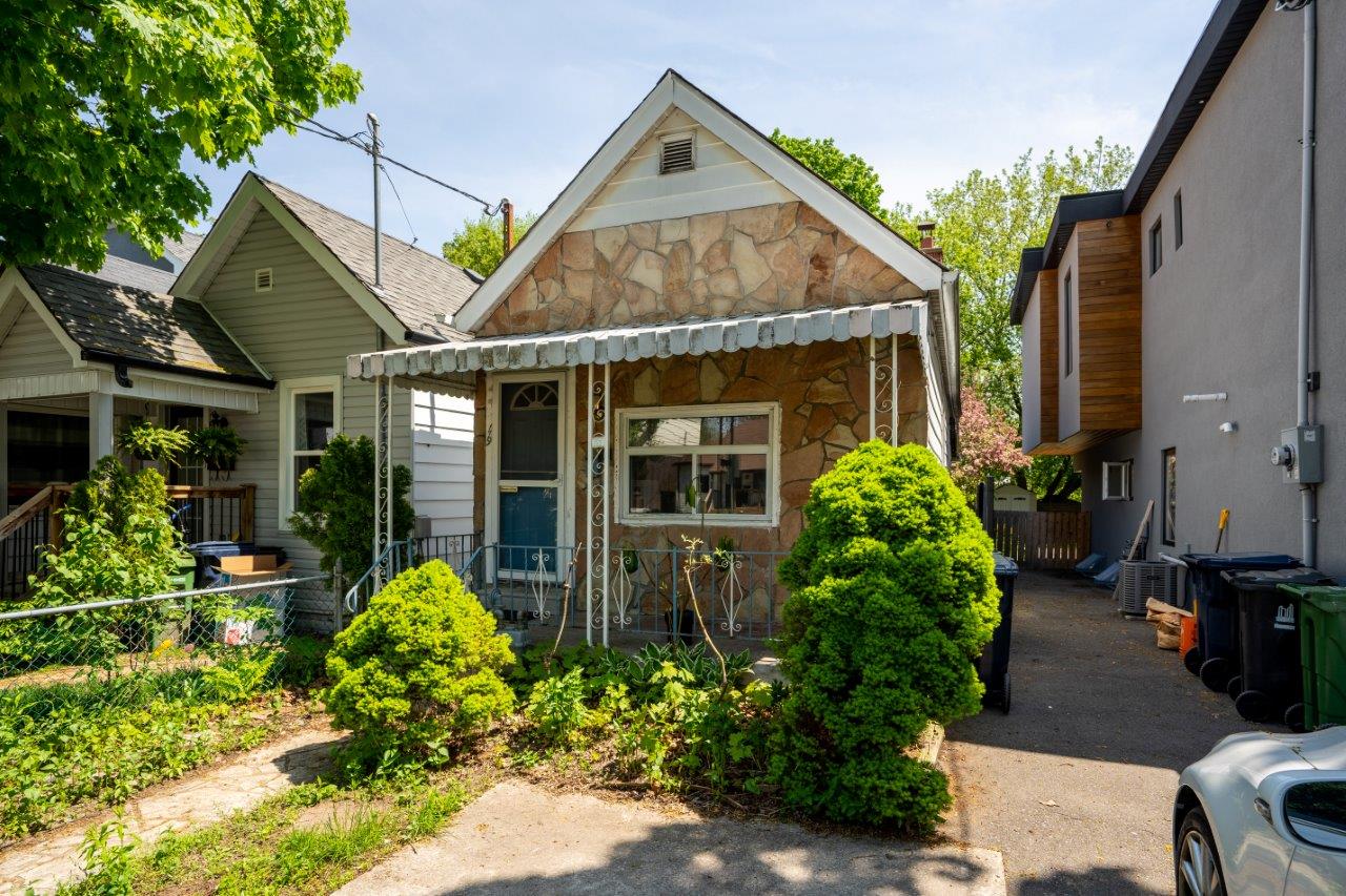 119 King Edward Ave