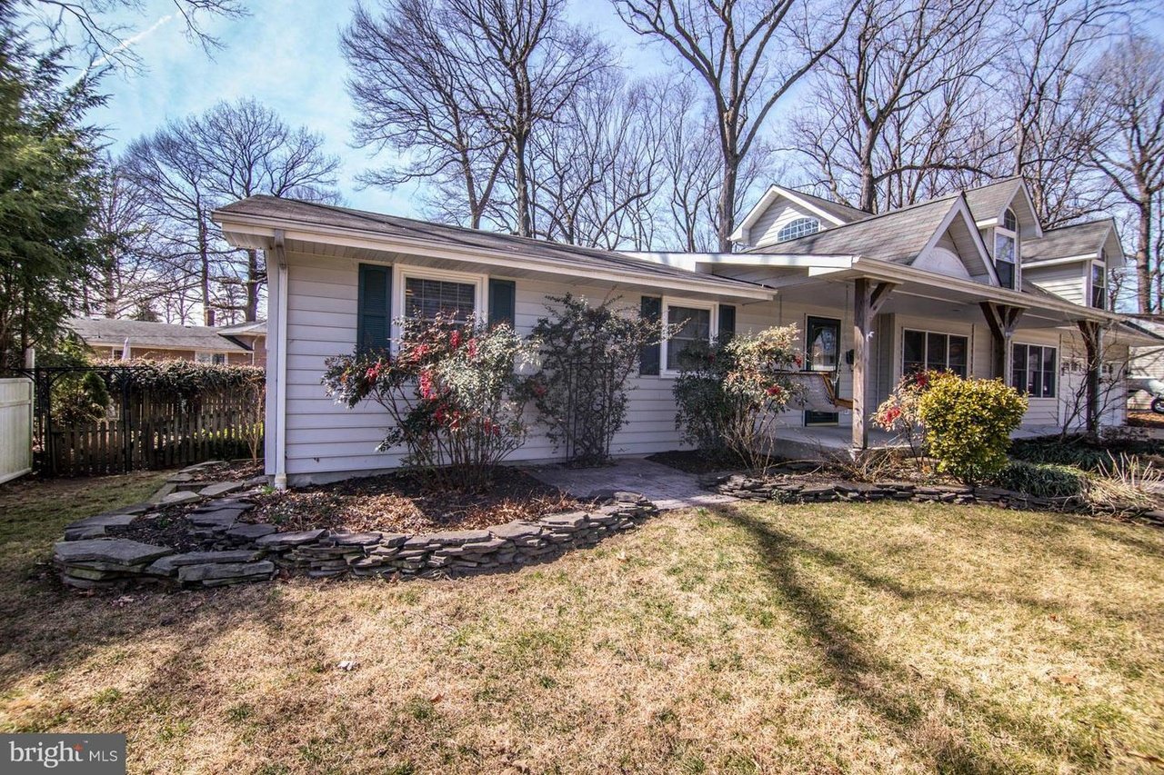 300 Mangrove Rd