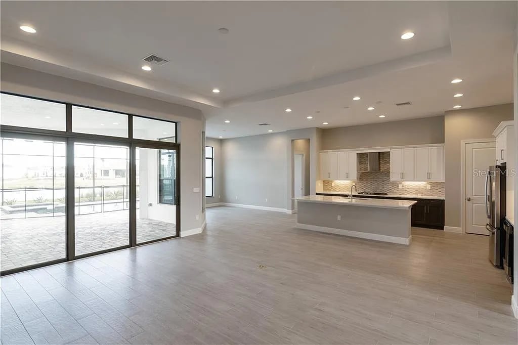 9069 Artisan Wy