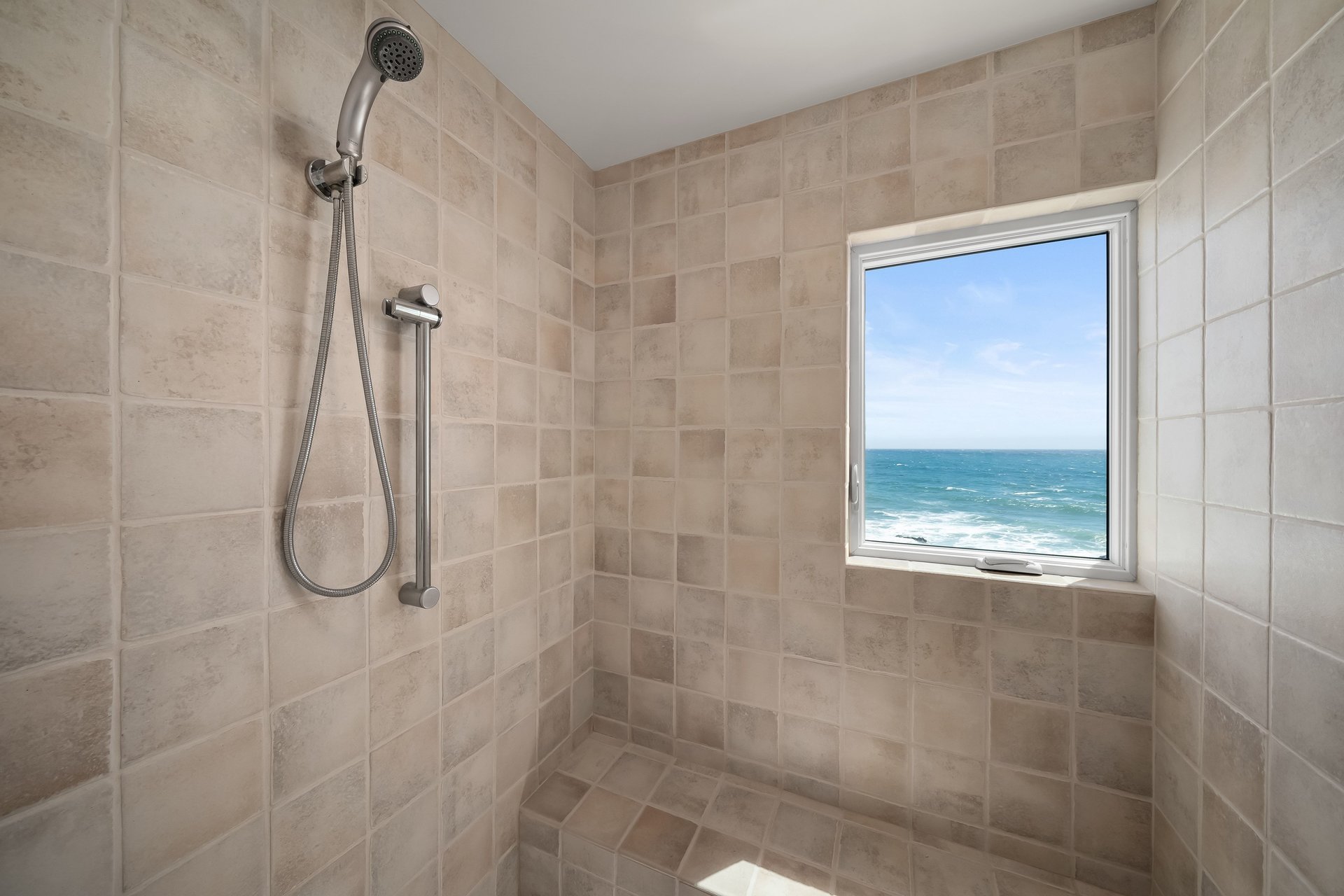 Striking Design on Cambria’s Coastline
