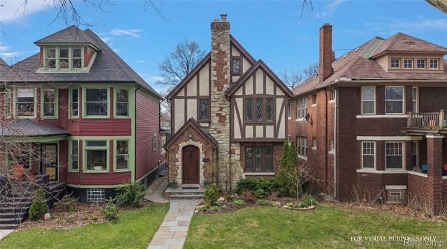 Historic home in West Village Detroit