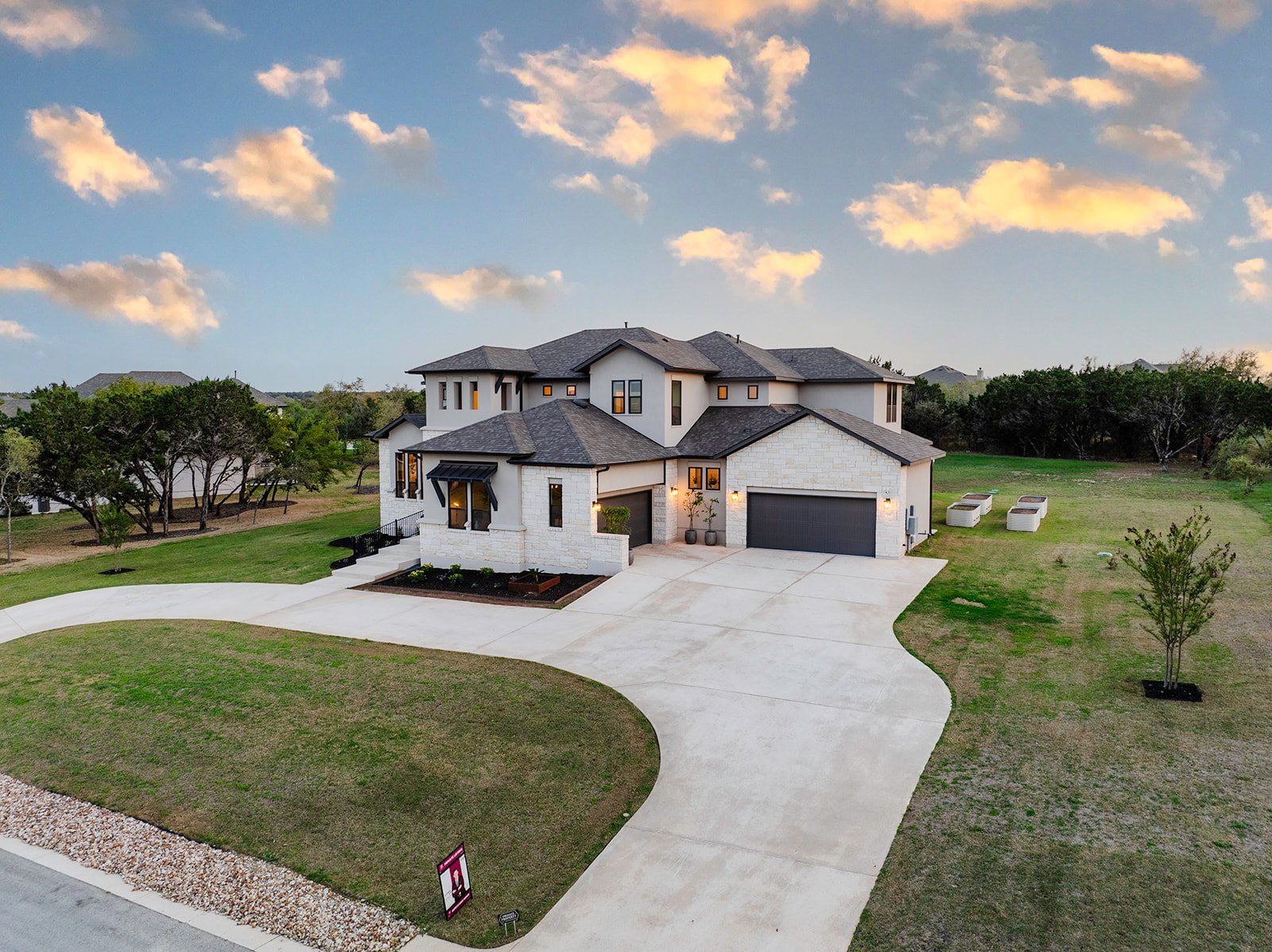 216 Spence Ln