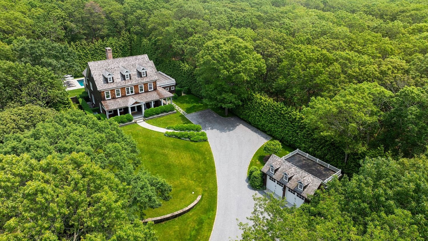 23 Wooded Path 