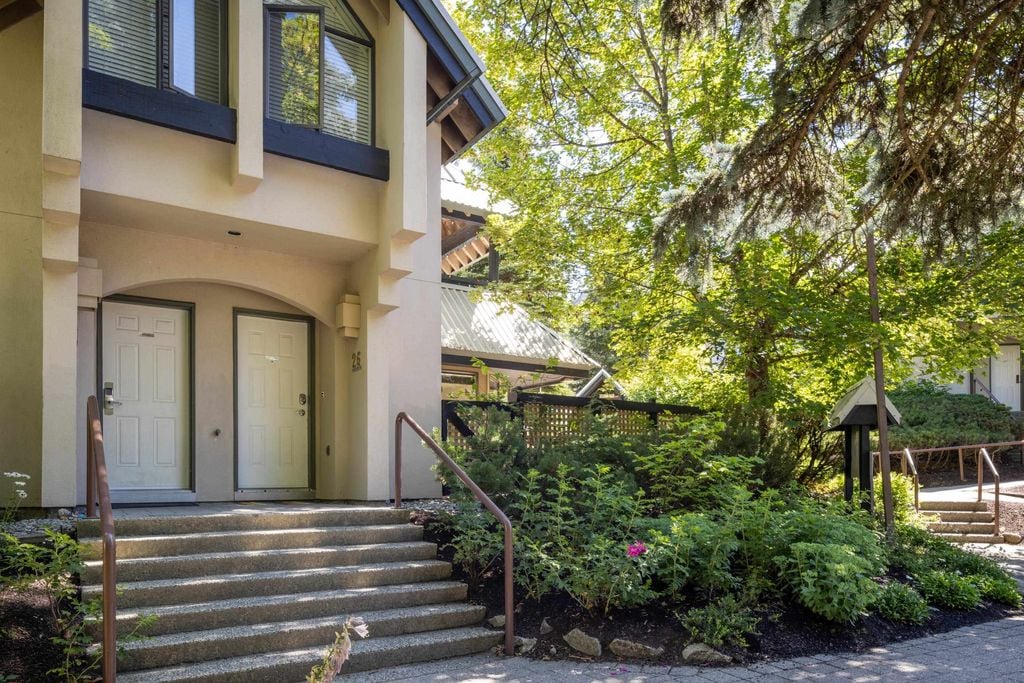 4725 Spearhead Dr, #26