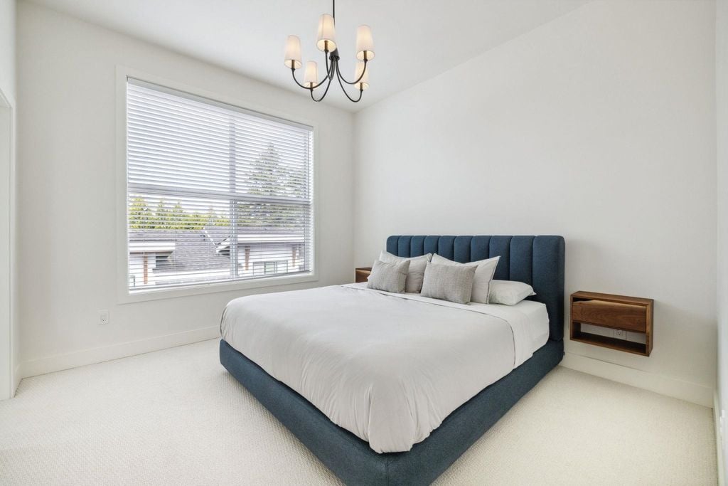 23183 136 Ave, #8