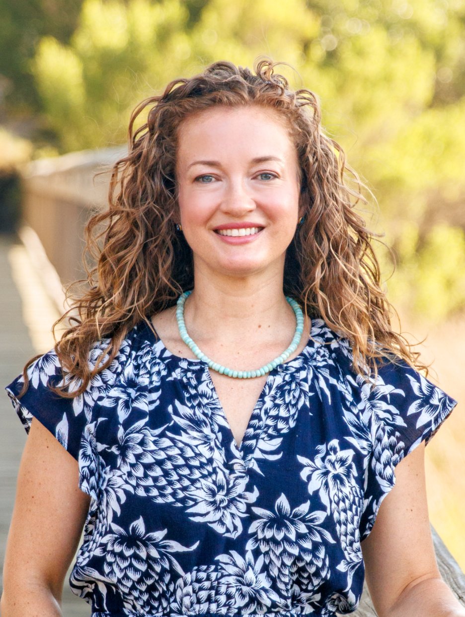 Danielle Nichols Mount Pleasant, SC Real Estate Agent Headshot