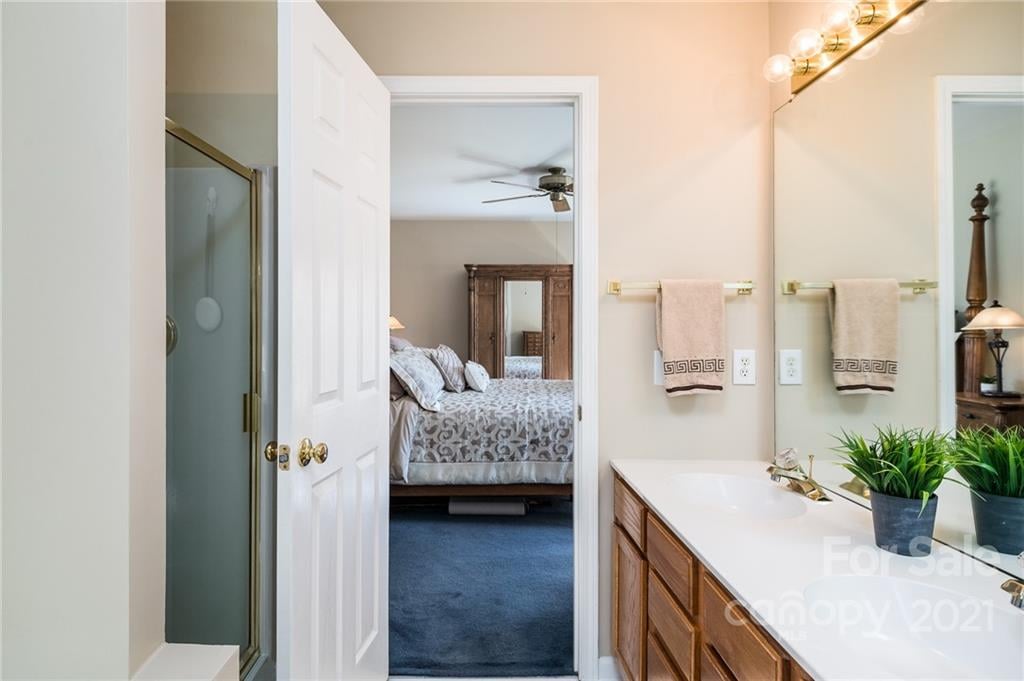 8815 Baffin Ct