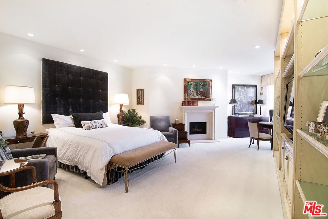 10430 Wilshire Blvd. Unit 1703