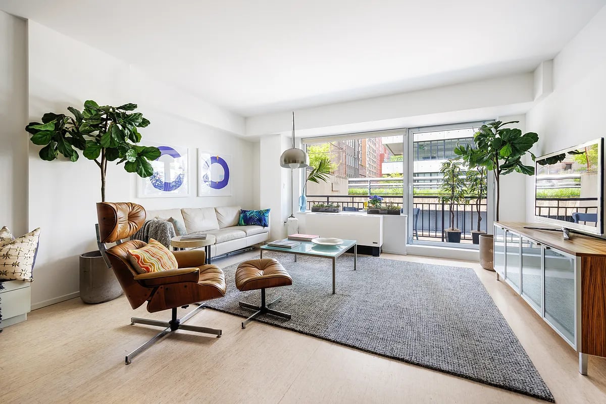 231 10th Avenue #3A