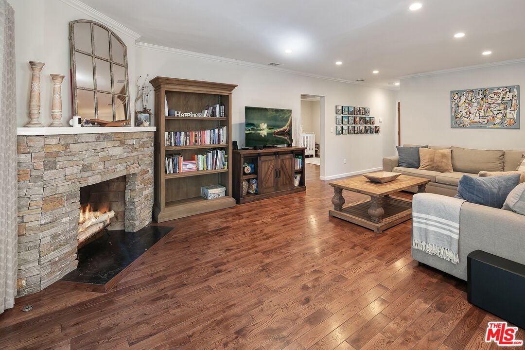 4411 Radford Ave