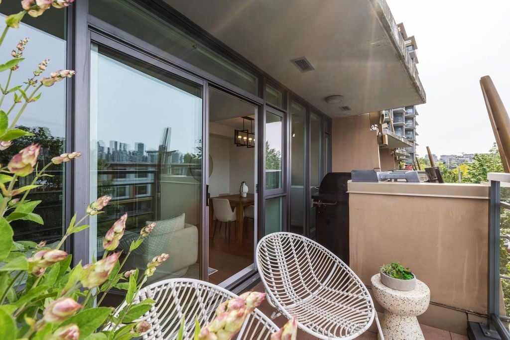 288 W 1st Ave, #311