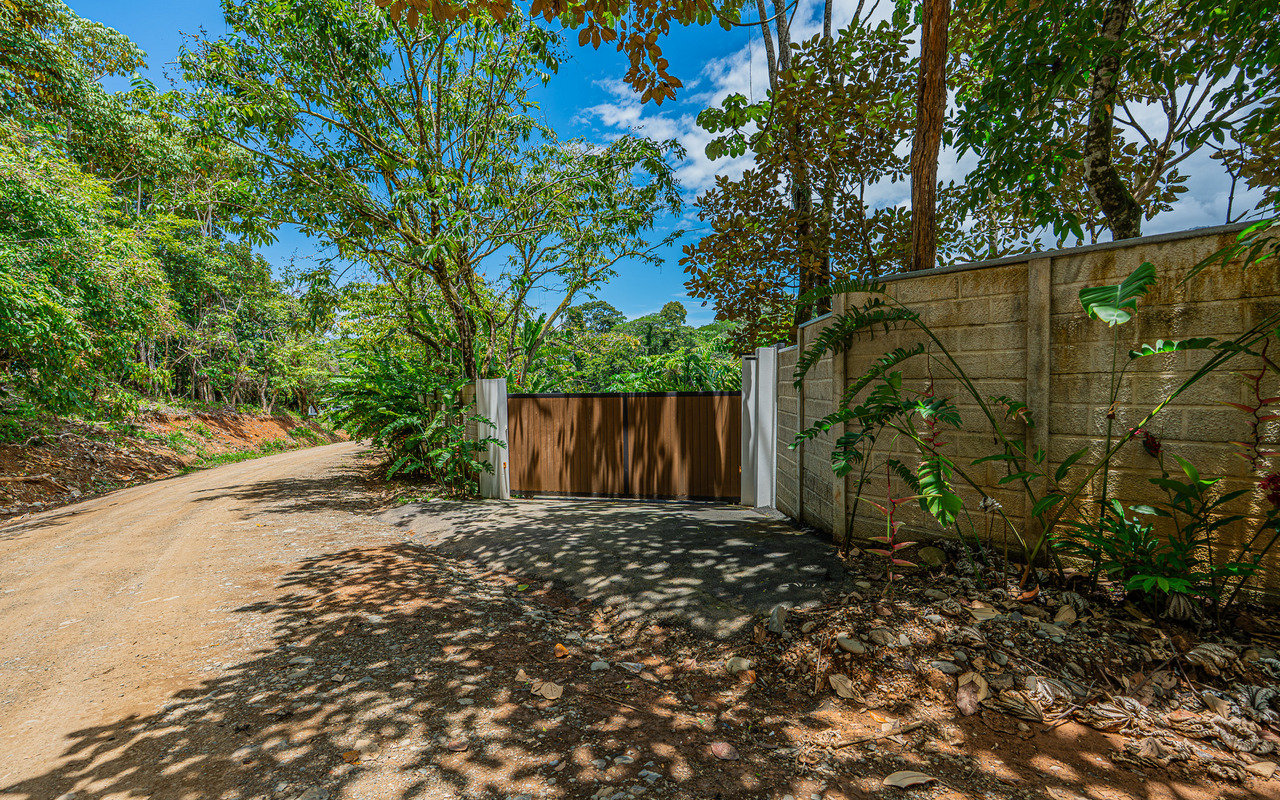 Unique Riverfront Home With Prime Location in Uvita