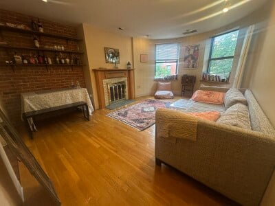 102 Gainsborough St., #302E (Fenway) 1 Bed / 1 Bath