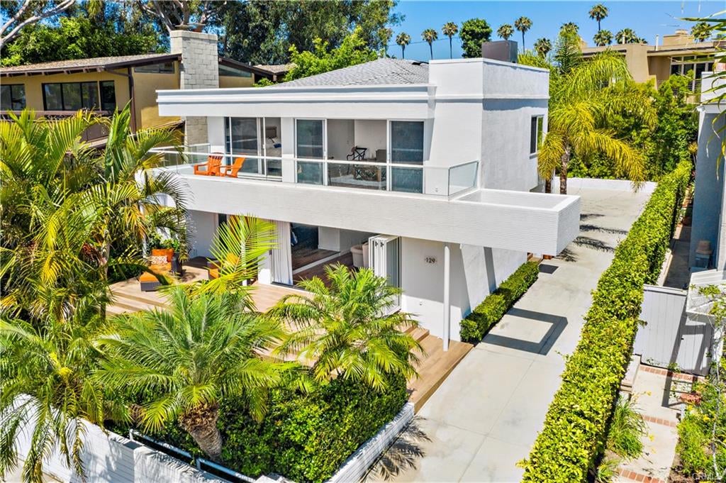 129 Crescent Bay Drive