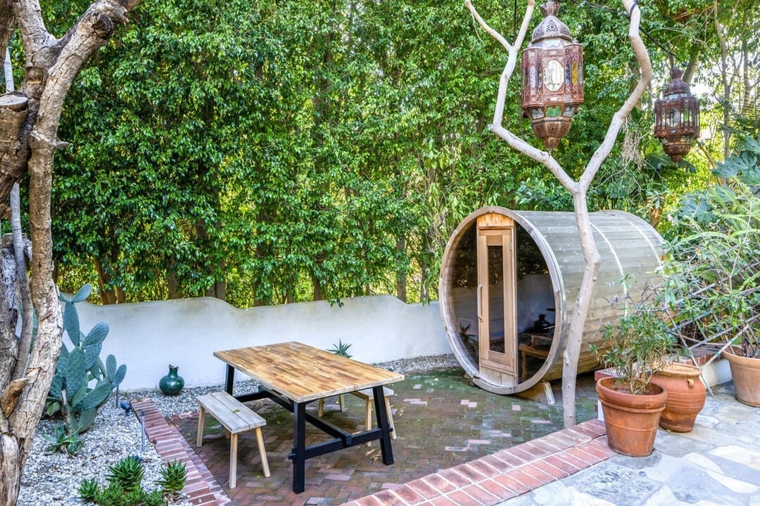 Sunset Vale Ave, 90069