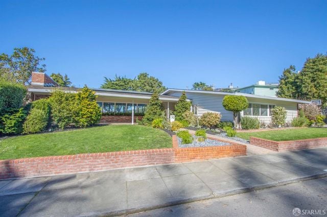 Monterey Heights