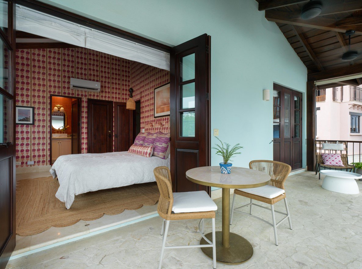 16 Calle La Ronda | Stylish Renovated Home with Plunge Pool in Beach Town – Steps from Playa Danta