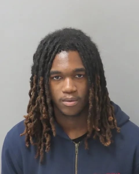 St. Louis man ran up $3K in fraudulent expenses at Imo’s Pizza