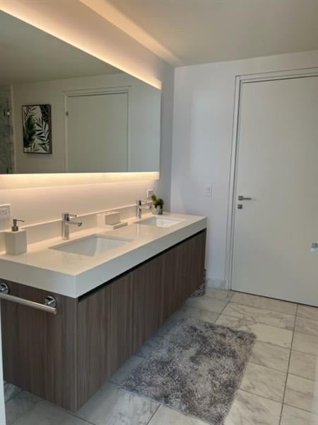 401 N Birch Rd Unit #416