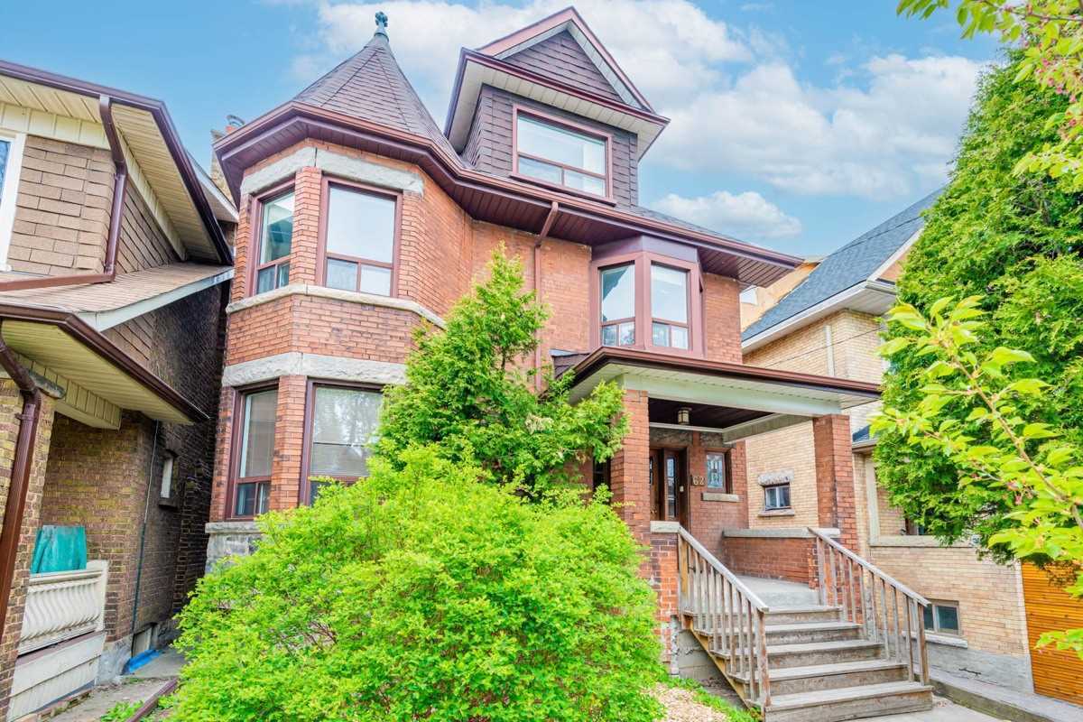 62 Westmount Ave