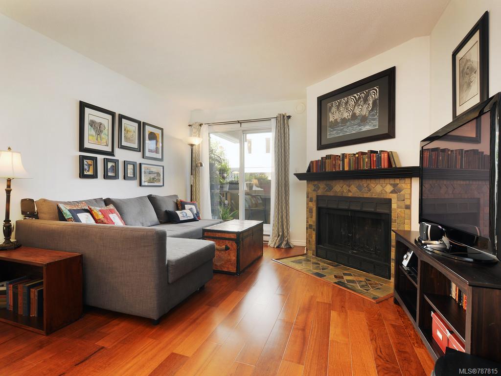 102-2520 Wark St, Victoria