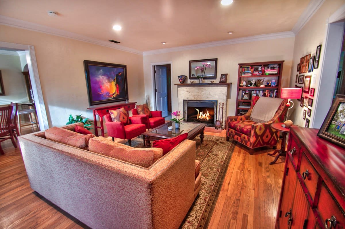 4546 Willowcrest Ave, Toluca Lake, CA