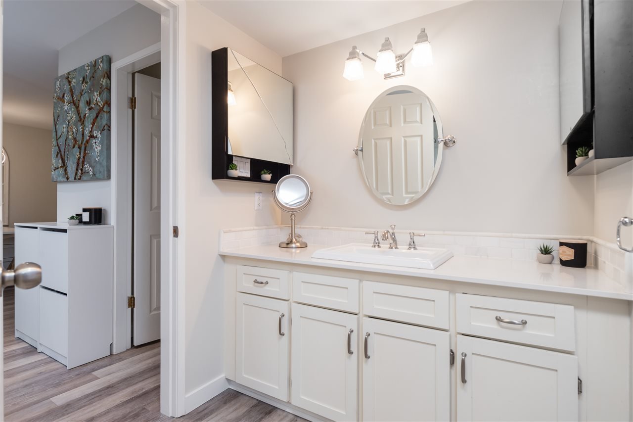 103-1055 W 13th Ave
