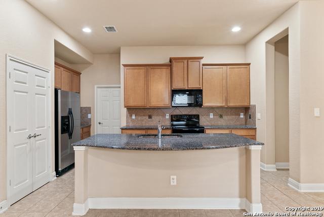 5734 Thunder Oaks