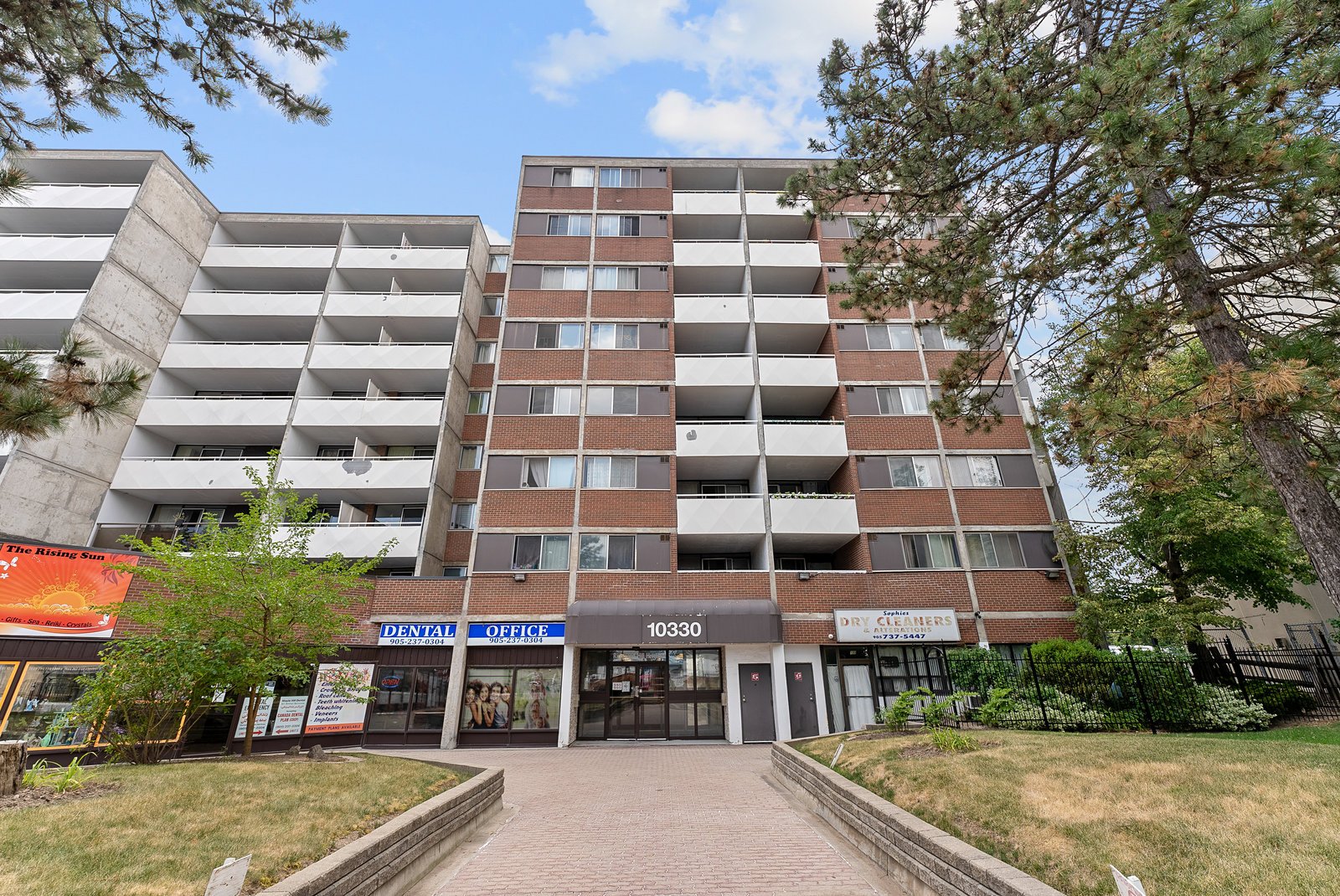 10330 Yonge Street W 707