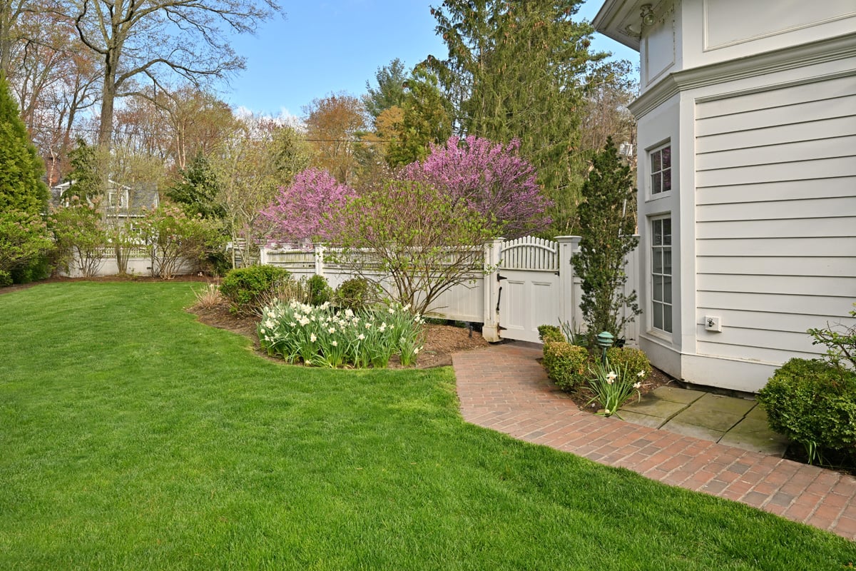 18 Powderhorn Rd