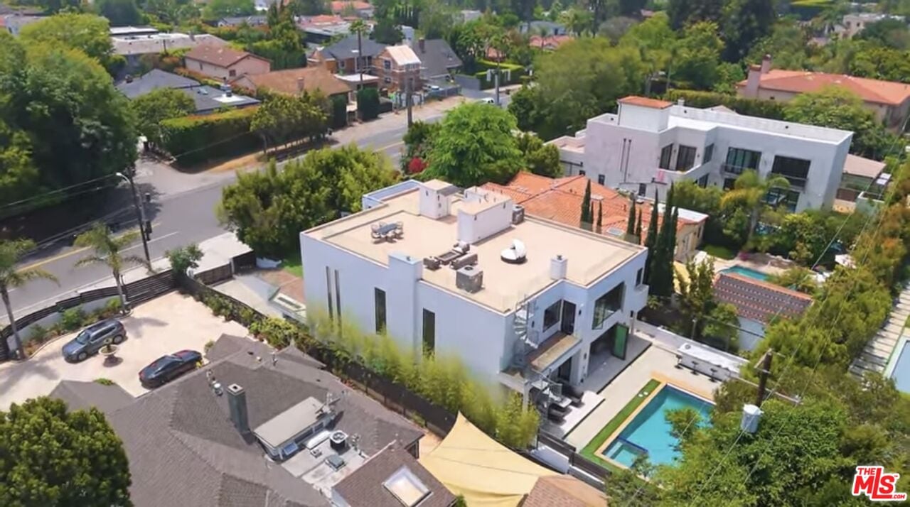 Aurelian Pavilion, W Sunset Blvd, 90049