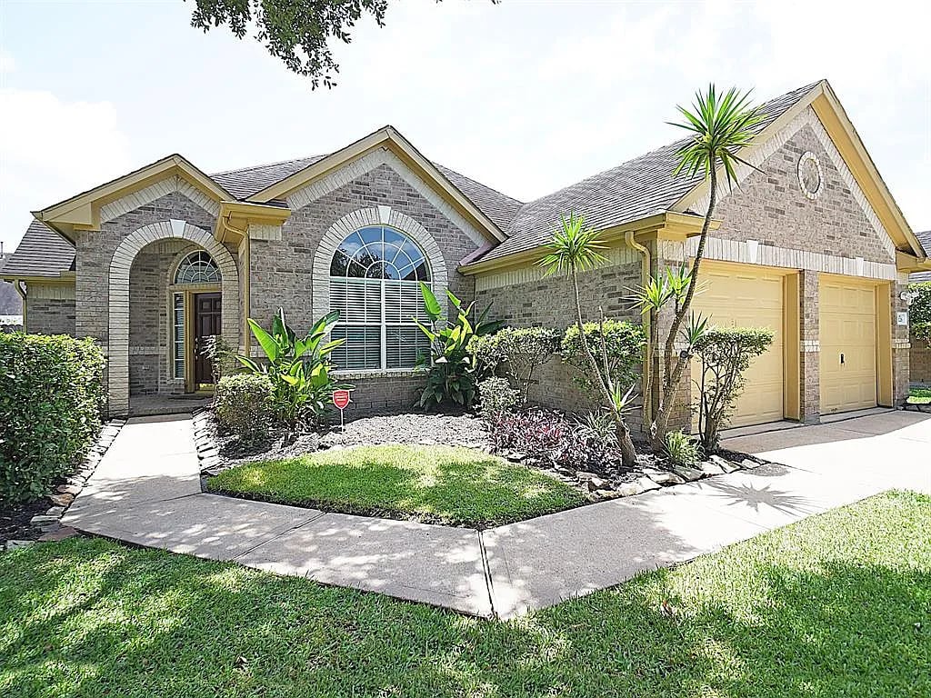 2126 Bristol Breeze Ln